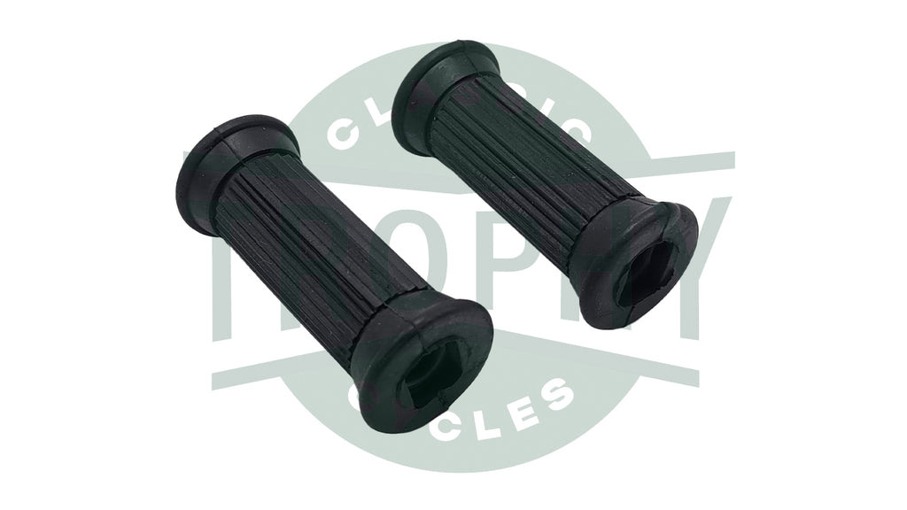 04-2569 - Norton 650 750 850 Atlas Commando Passenger Footrest Rubbers (2)