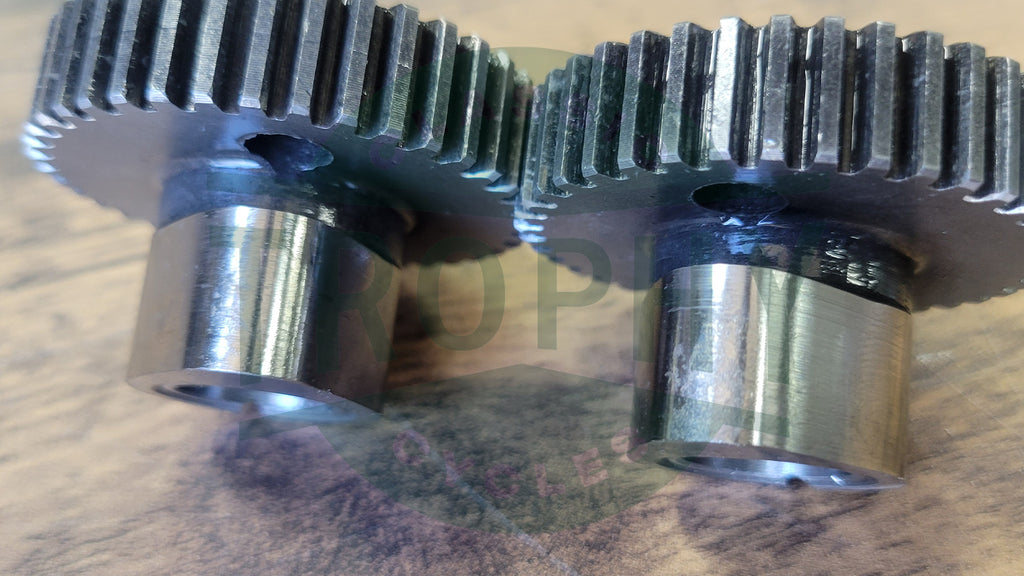 140113 140114 - Royal Enfield Bullet 350 500 Inlet & Exhaust Camshaft Set Used