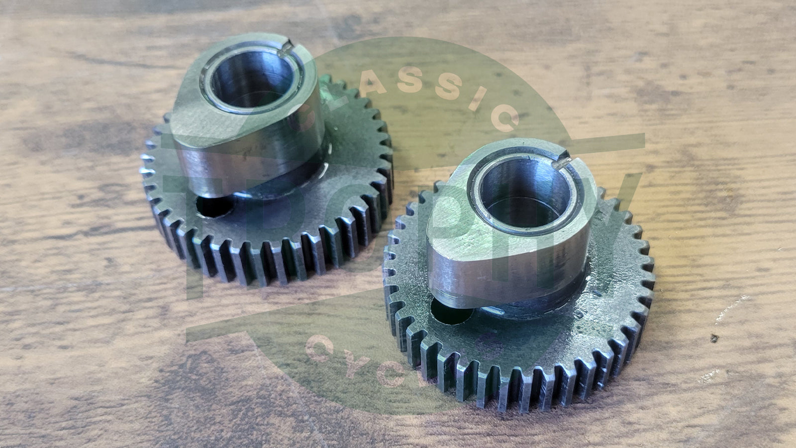 140113 140114 - Royal Enfield Bullet 350 500 Inlet & Exhaust Camshaft Set Used