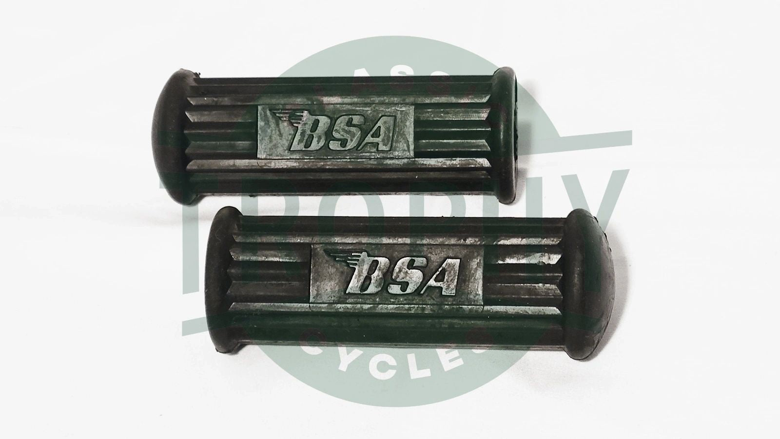 82-9602 - BSA A50 A65 A75 B44 B25 Rider Footrest Rubber Set w/ Logo (2)